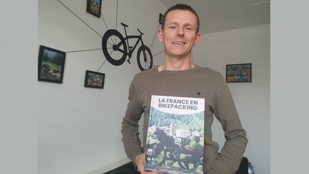 « La France en bikepacking », le premier livre de Johan, passionné de vélo et de voyage