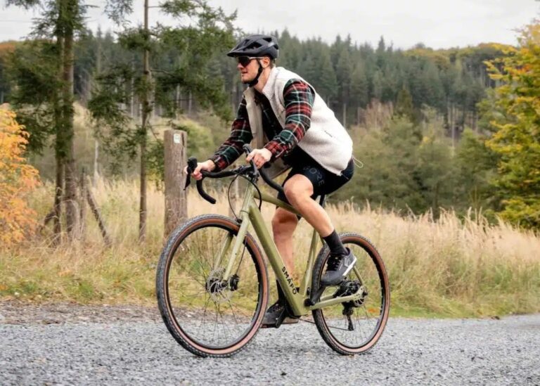 Ce vélo est la preuve qu’un gravel électrique peut être pas cher et bien équipé